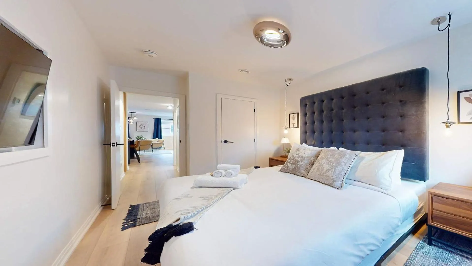 Casa Hotel Elegant 2Br Suite In Leslieville تورونتو 0*,  كندا